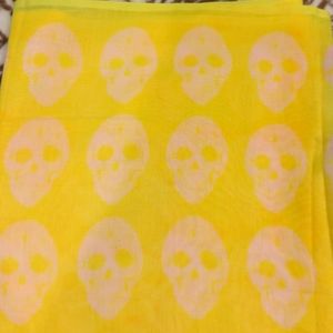 Alexander McQueen style skull scarf